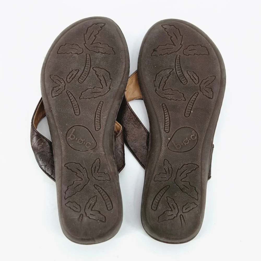 b.o.c. Born Concept Women US 6M Brown Floral Embossed Cushioned Thong Flip Flop